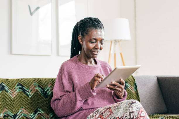 istock Asisted living and social communication online 1076888824
