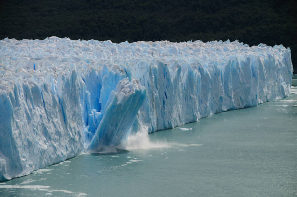 istock Ice Calving at the Perito Moreno Glacier 1077029018