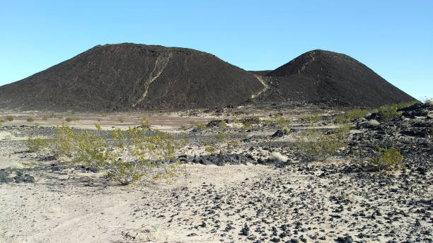 istock Amboy Crater and Its Volcanic Environment 1077029458