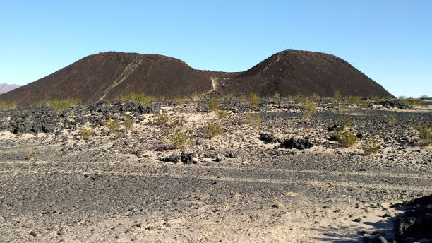 istock Amboy Crater and Its Volcanic Rubble 1077035208