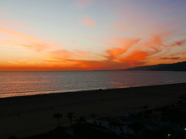 santa monica sunset - contemplation sunset eternity thinking stock-fotos und bilder