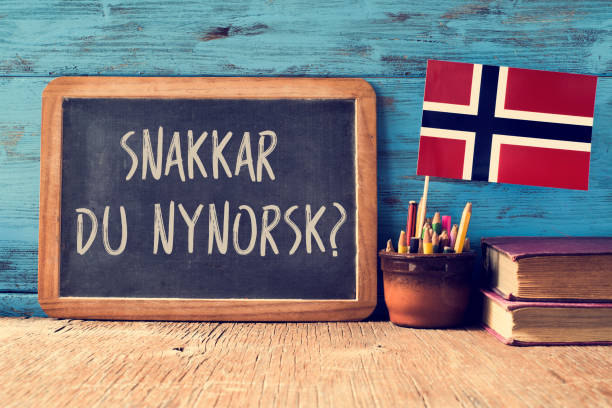 question do you speak norwegian? written in norwegian - norwegian culture imagens e fotografias de stock