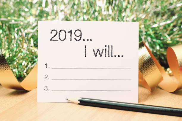 istock 2019 goals list with gold decoration. 1077158426