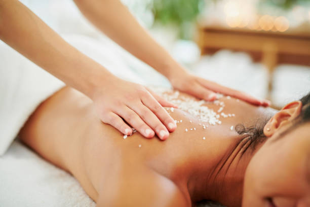 istock Massage your way to happy muscles 1077172284