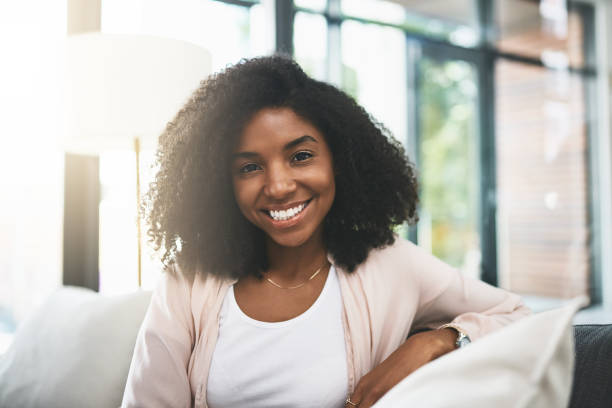 istock Nothing inspires happiness like the weekend 1077186976