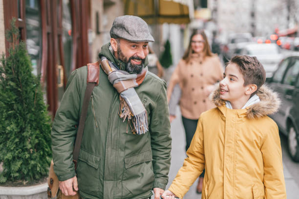istock Family traveling 1077200894
