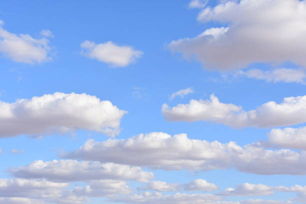 istock Background of cloudy skies 1077209190