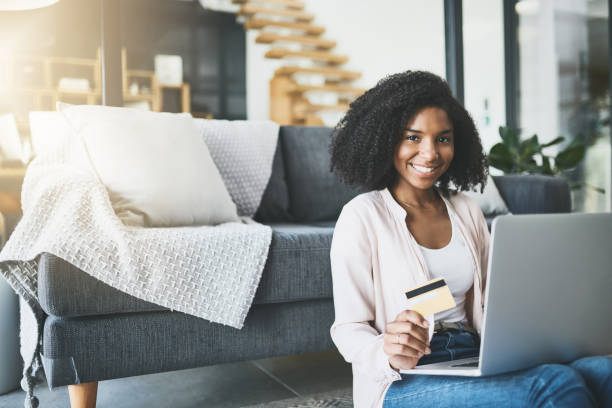 istock I save so much shopping from home 1077209312