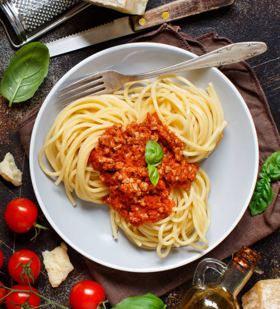 istock Spaghetti pasta with bolognese sauce 1077280516