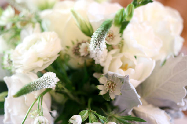 istock Bouquet of white roses 1077410888