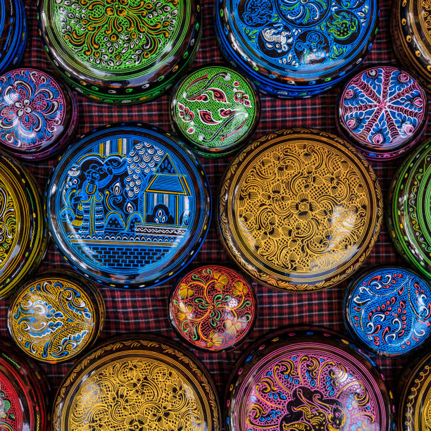 Lacquerware for sale  in one of the ancient temples of Bagan, Myanmar Souvenirs for tourists - lacquerware for sale in the ancient temple of Bagan, Myanmar (Burma). bagan archaeological zone stock pictures, royalty-free photos & images