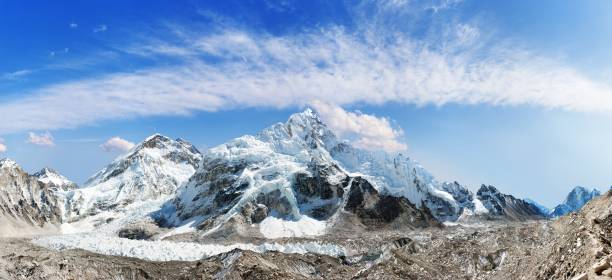 istock Mount Everest and Khumbu Glacier from Kala Patthar 1077455370