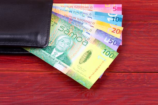 istock Samoan money in the black wallet 1077569936