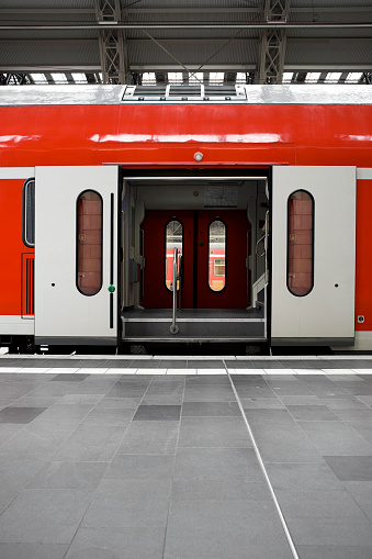 Waiting train - doors open, second class (economy)