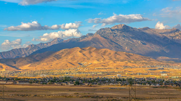 istock Towering mountains and cloudy sky in Utah Valley 1077892258