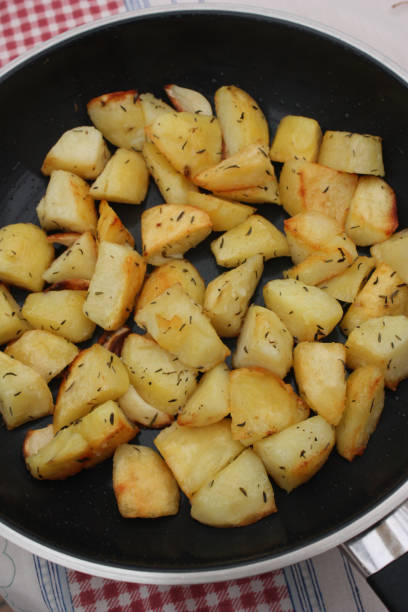 istock Potatoes sauteed with herbes de Provence 1078006494