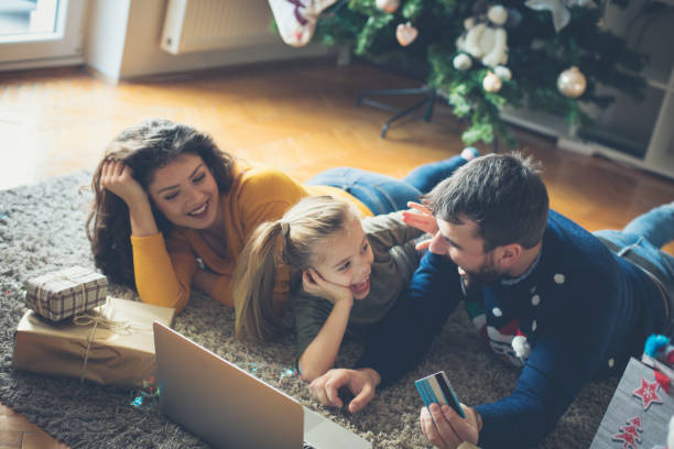 istock Dad, buy me the most beautiful gift. 1078008860