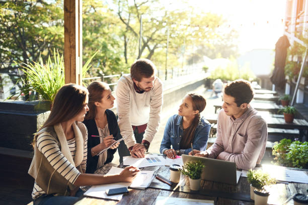 istock Switching up their usual meeting spot 1078026074