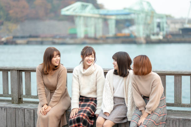 istock Girls travel image 1078060118