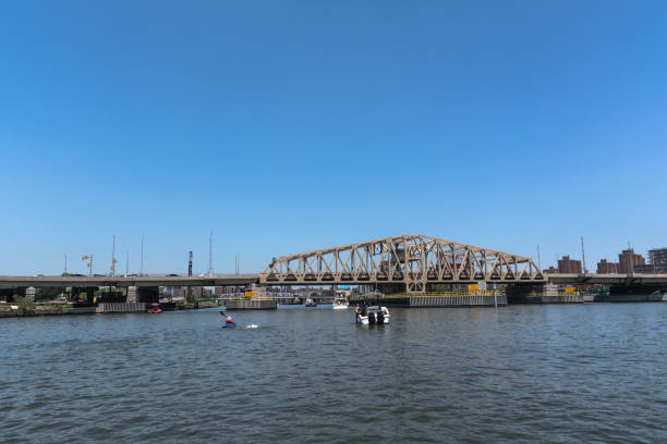 istock Willis Avenue Bridge over the Harlem River, NYC 1078090884