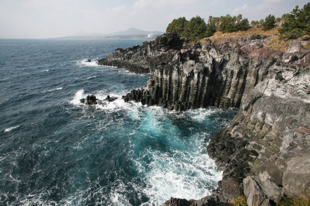 istock Daepo Jusangjeolli Cliff, Jeju Island 1078102652