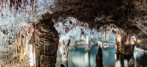 istock Caves of Drach 1078164788