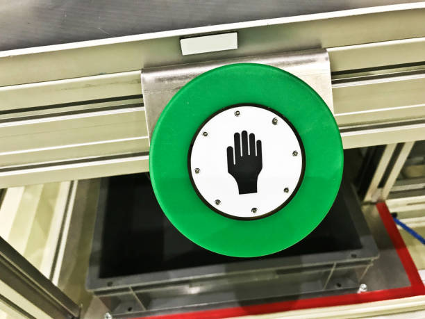 redonda pulsador verde de consola de alta resolución - information symbol audio fotografías e imágenes de stock
