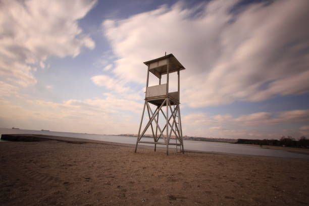 istock Lifeguard Tower on the Beach 1078350148