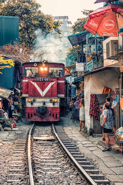 hanoi w ciągu dnia - vietnam halong bay bay photography zdjęcia i obrazy z banku zdjęć