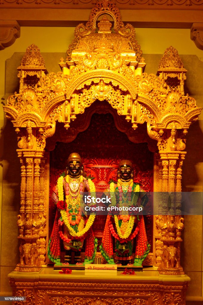 Shree Vitthal Rukmini Vị Thần Trong Baps Shri Swaminarayan Mandir Pune  Maharashtra Hình ảnh Sẵn có - Tải xuống Hình ảnh Ngay bây giờ - iStock