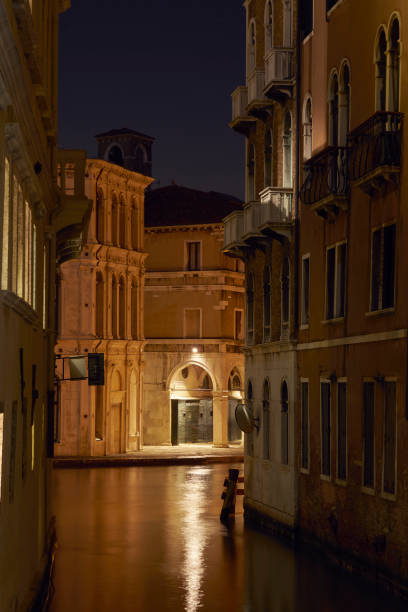 istock Canal Houses Night 1078473288