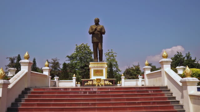 Monument to President Souphanouvong, Luang Prabang, Laos, panning