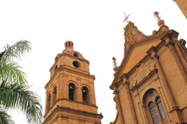 san lorenzo cathedral in santa cruz de la sierra, bolivia. - architecture brick cathedral christianity imagens e fotografias de stock