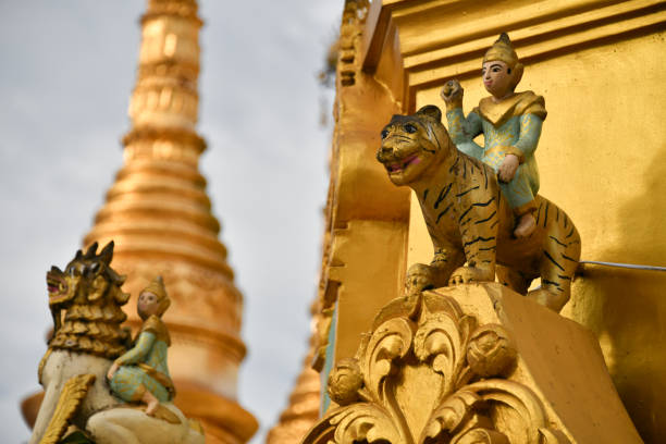 istock Shwedagon Pagoda details 1079111598