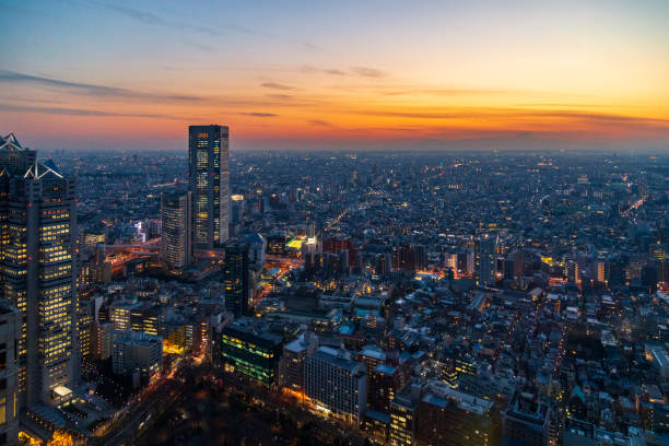 istock Sunset in Shinjuku 1079149630