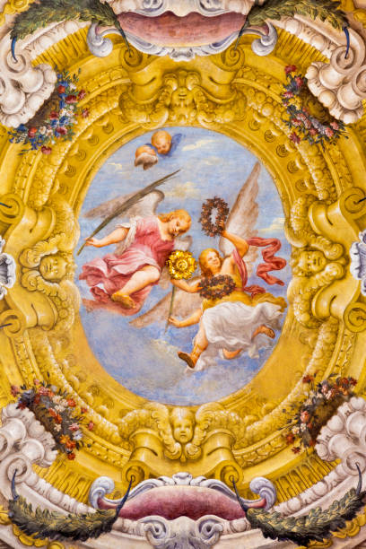 parma - el fresco de los ángeles con los símbolos del martirio en la wault de la iglesia chiesa di santa lucia por alessandro baratta de 17. ciento. - buratta fotografías e imágenes de stock