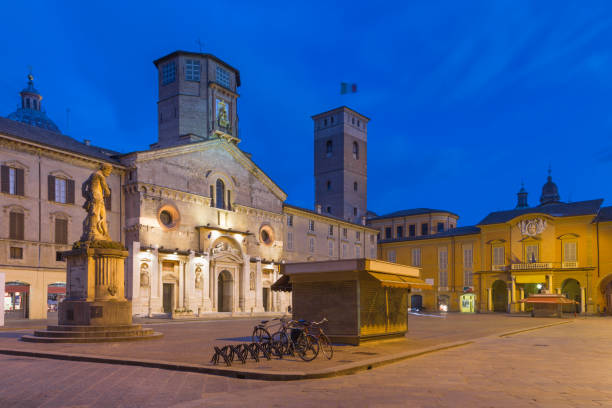 istock Reggio Emilia - Piazza del Duomo at dusk. 1079181246