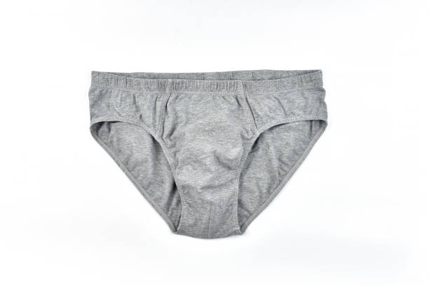 culottes hommes isolement sur fond blanc - slip masculin photos et images de collection