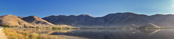 Mantua Reservoir landscape views. Mantua is a small town on the eastern edge Box Elder County, Historically known as Box Elder Valley, Copenhagen, Flaxville, Geneva, Hunsaker Valley in Utah, United States. vistas de paisaje del embalse de mantua. mantua es una ciudad pequeña en el borde del este condado de box elder, históricamente conocido como valle de anciano de caja, copenhague, flaxville, ginebra, valle, hunsaker en utah, estados unidos.