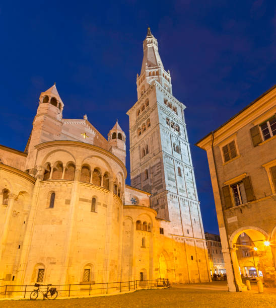 istock Modena - The Duomo (Metropolitan Cathedral of Santa Maria Assunta and San Geminiano) at dusk. 1079545776