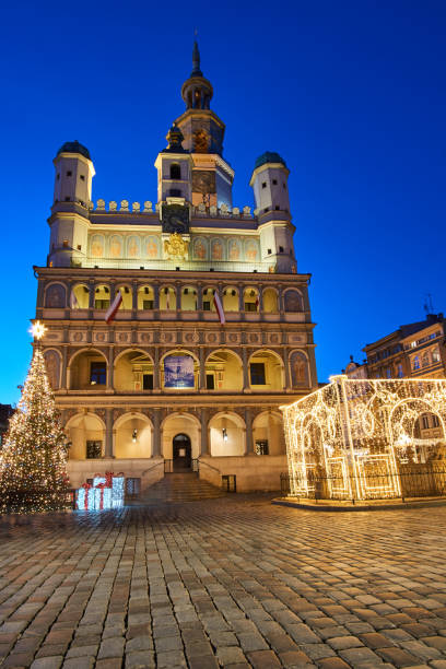 istock Renaissance town hall and christmas decorations 1079670902