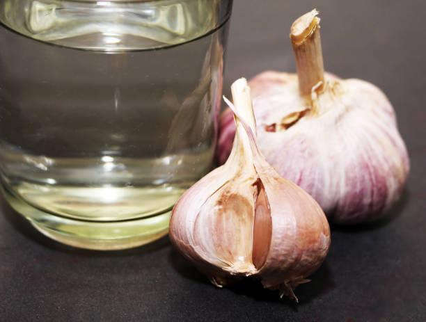 istock Fresh garlic and beautiful, water 1079697252