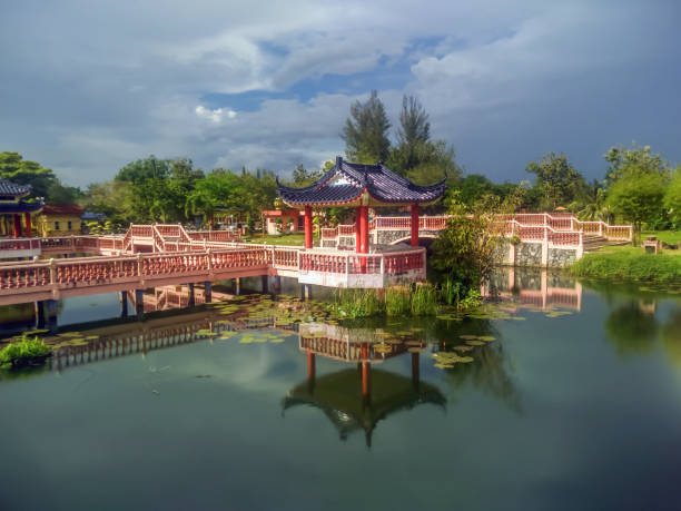 Ita Thao is called Barawbaw in thao language. The Han people call it North Cave. It was named Te Hua village after the restoration of Taiwan, and is under the administration of Yuchi.