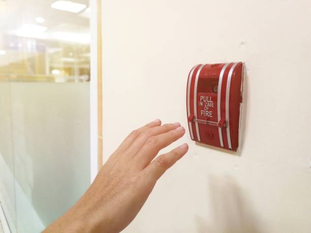 istock Ring The Emergency alarm 1080270852
