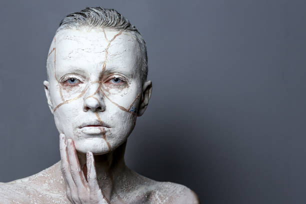 beautiful woman aging concept - sculpture clay human face human head imagens e fotografias de stock