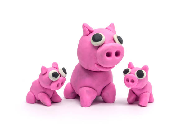 familia del cerdo sobre fondo blanco - piggy bank currency business coin fotografías e imágenes de stock