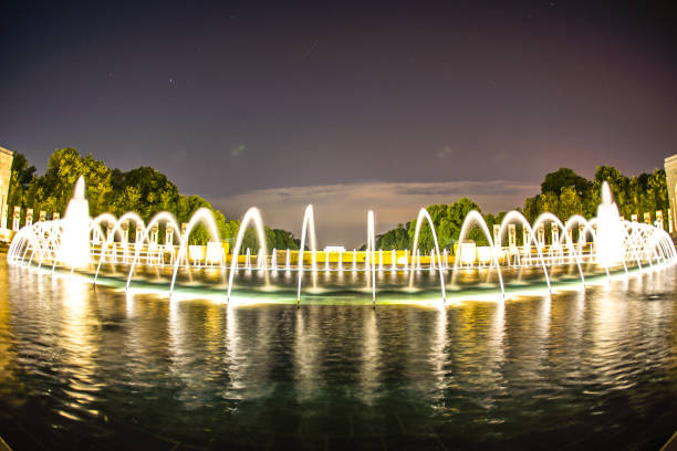 istock Lincoln Memorial Fountain 1080878132