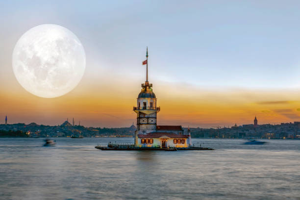 istock Maiden's Tower in istanbul, Turkey 1080941362