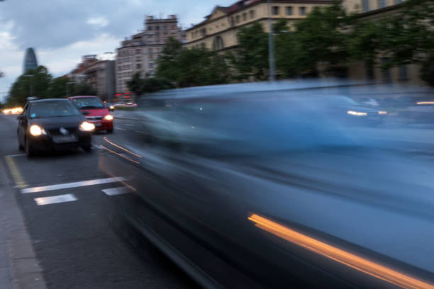 auto a barcellona - walking point of view foto e immagini stock