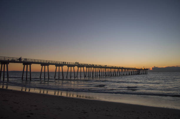 istock Hermosa Beach and pier at Sunset in winter 1081049528